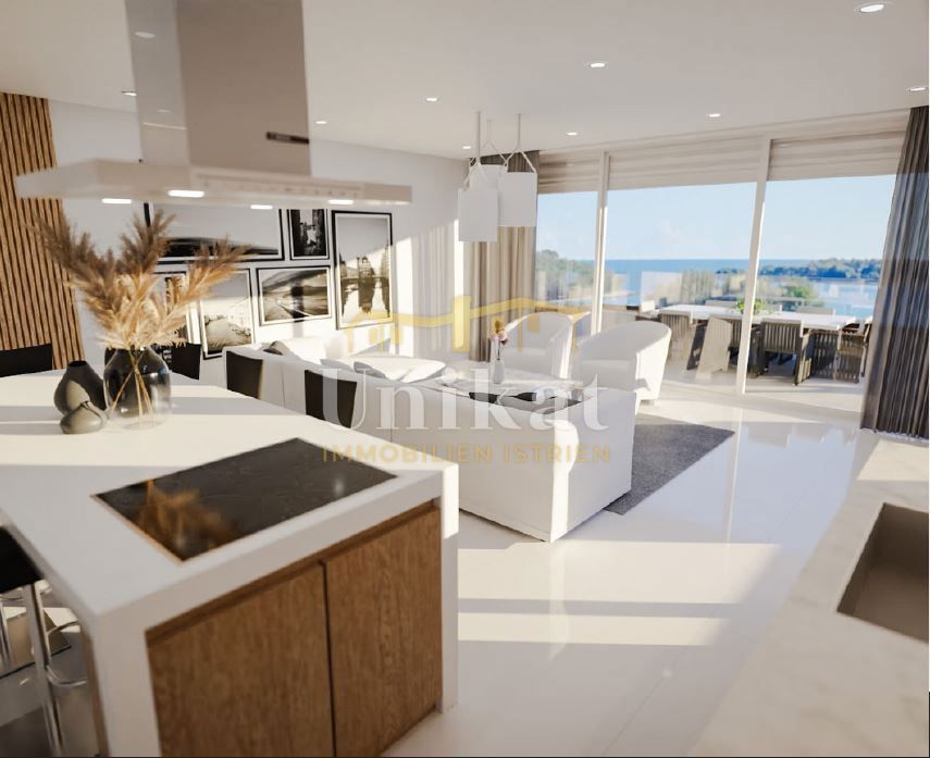 Stanovanje v centru Rovinja z lastnim bazenom